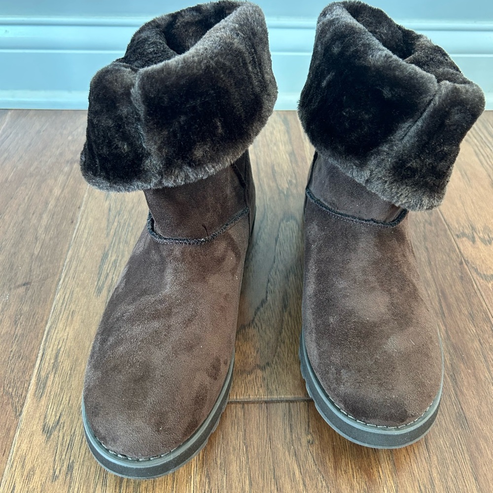 Skechers Brown Suede Boots - Picture 7 of 7